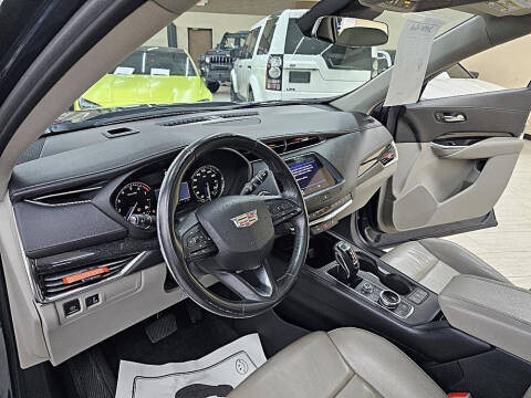 2019 Cadillac XT4 Premium Luxury