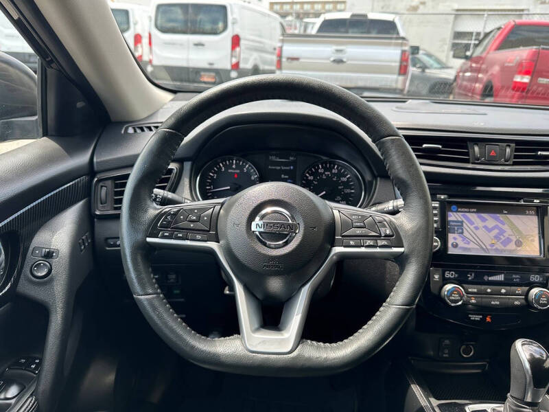 2017 Nissan Rogue SL