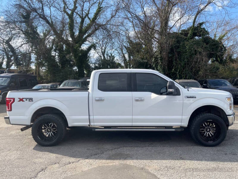 2015 Ford F-150 XLT photo 2