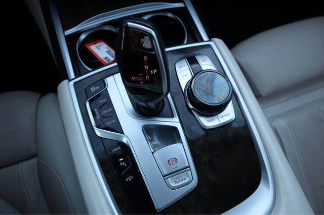 2018 BMW 7 Series 740e xDrive iPerformance