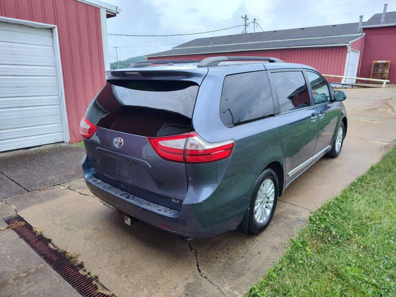 2015 Toyota Sienna