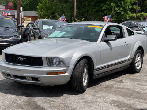 2005 Ford Mustang for sale at TEAM AUTO SALES in Atlanta GA