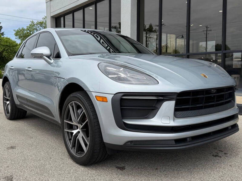 2022 Porsche Macan