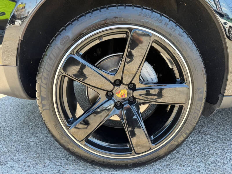2016 Porsche Macan S