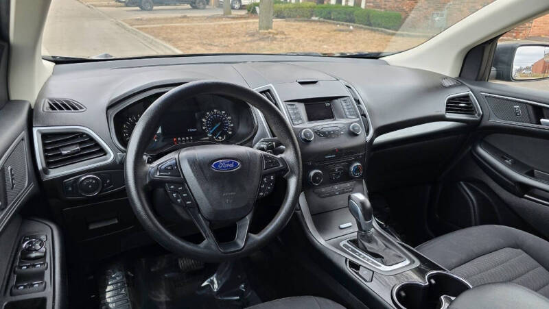 2017 Ford Edge SE