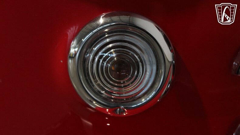 1948 Ford Deluxe