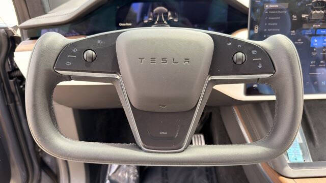 2023 Tesla Model X Standard Range