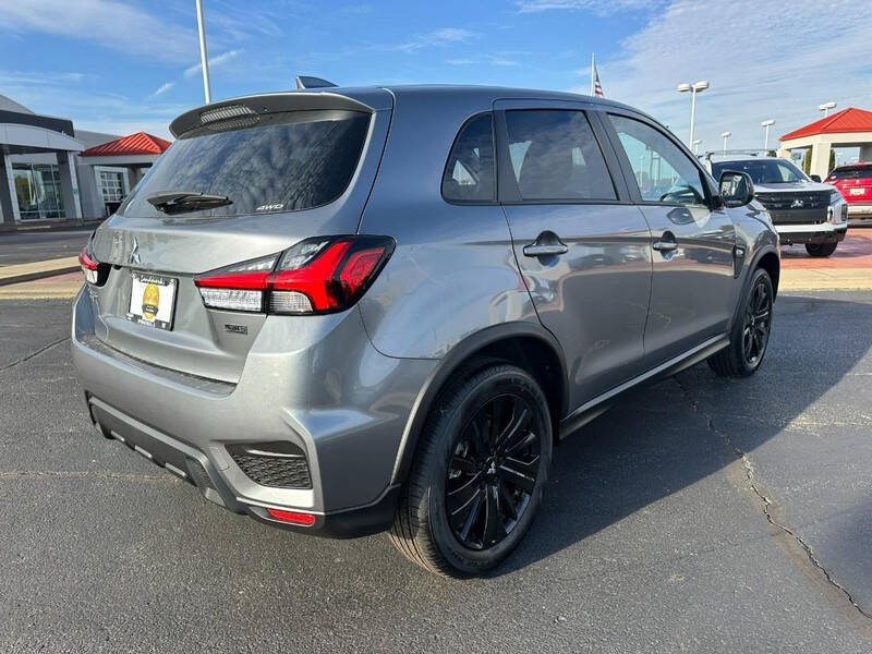 2025 Mitsubishi Outlander Sport LE