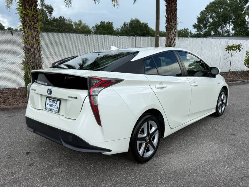 2017 Toyota Prius Three Touring