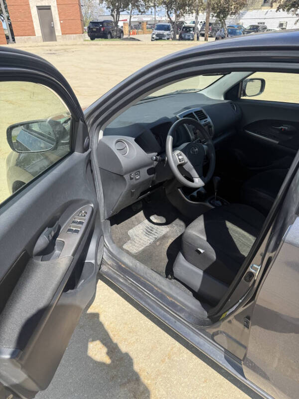 2014 Scion xD