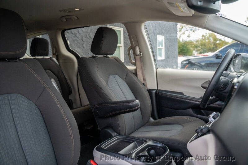 2020 Chrysler Pacifica Touring