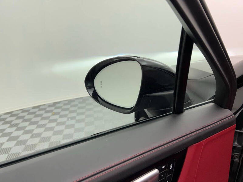 2023 Porsche Cayenne Coupe Platinum Edition