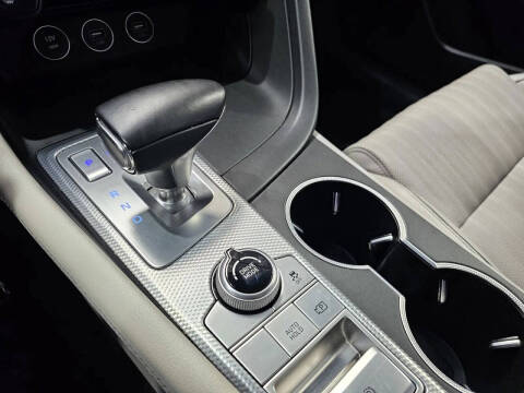 2023 Genesis G70