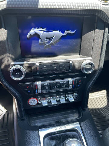 2017 Ford Mustang EcoBoost Premium