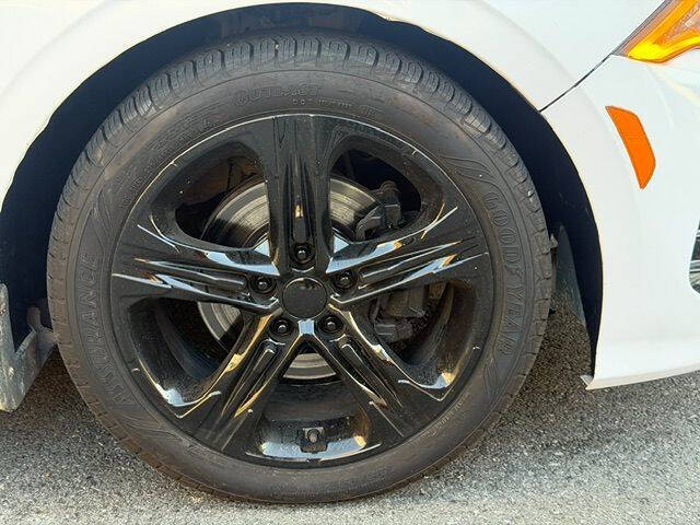 2023 Kia K5