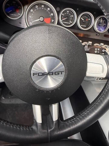 2005 Ford GT