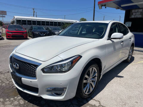 2019 Infiniti Q70 for sale at Cow Boys Auto Sales LLC in Garland TX