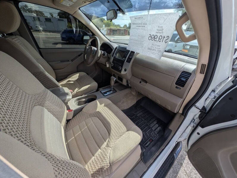 2017 Nissan Frontier SV V6