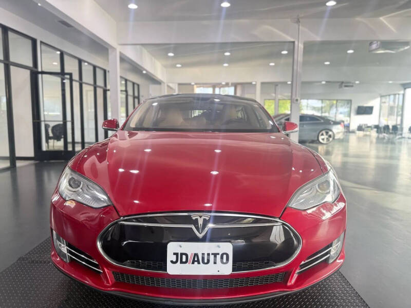 2013 Tesla Model S Performance