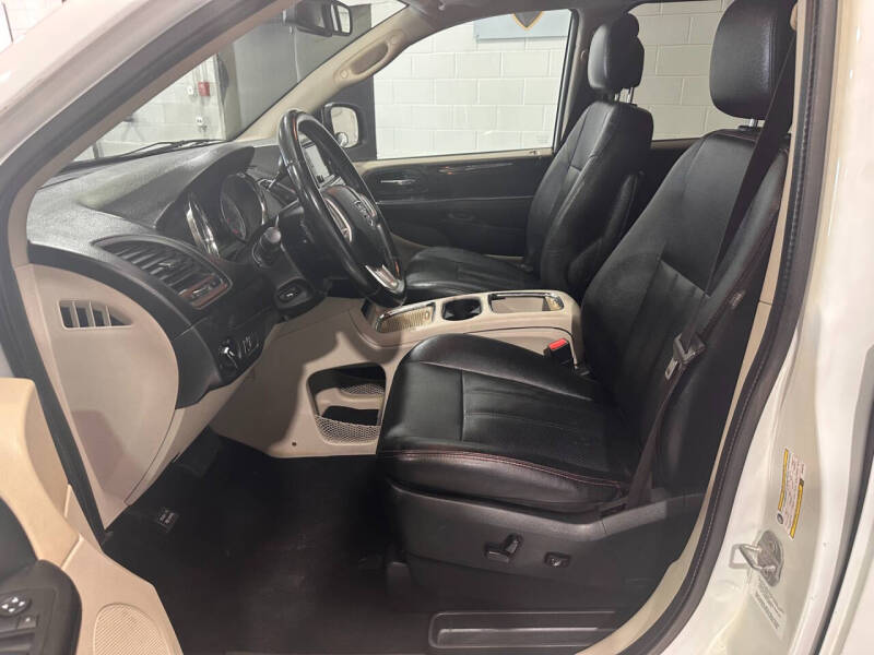 2014 Dodge Grand Caravan SXT