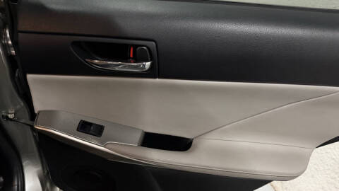 2015 Lexus IS 250 Crafted Line