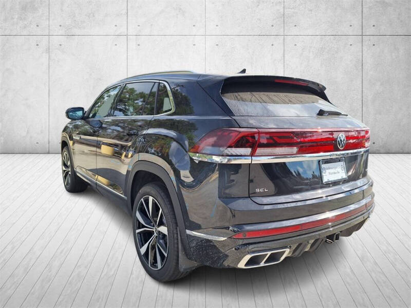 2026 Volkswagen Atlas Cross Sport SEL Premium R-Line 4Motion
