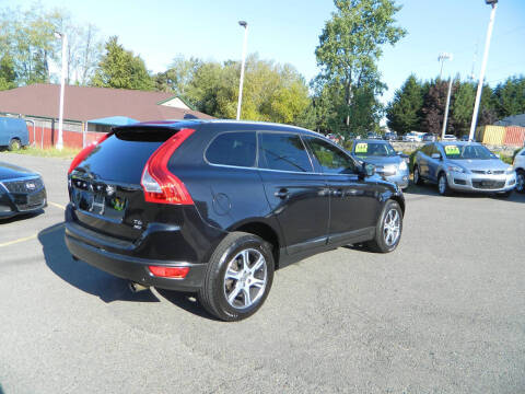 2013 Volvo XC60 T6 Platinum