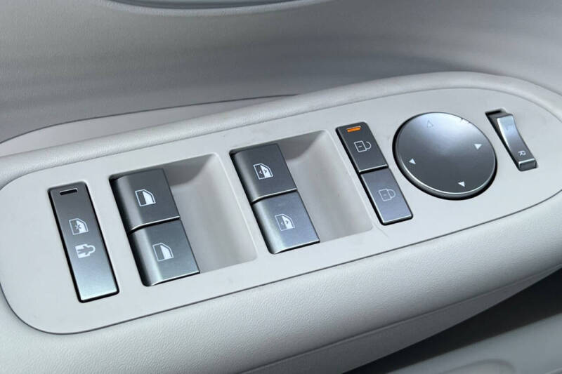 2026 Hyundai IONIQ 9 S