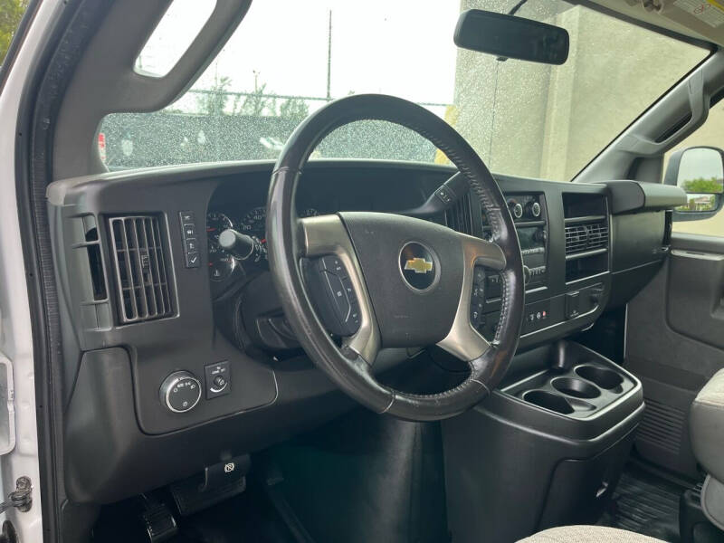 2018 Chevrolet Express 2500