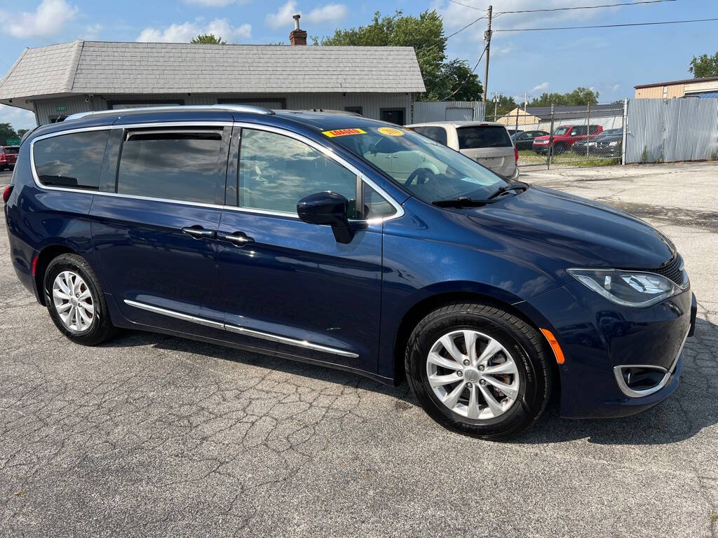 2018 Chrysler Pacifica for sale at Access Auto Wholesale & Leasing in Lowell, IN