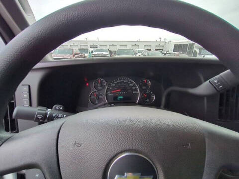 2025 Chevrolet Express 2500