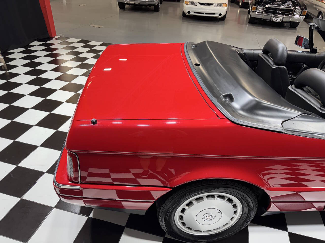 1990 Cadillac Allante 29