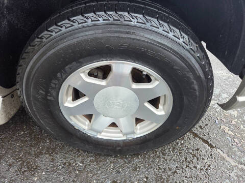 2004 Cadillac Escalade