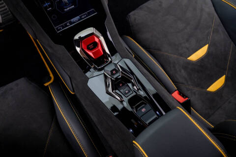 2023 Lamborghini Huracan Tecnica