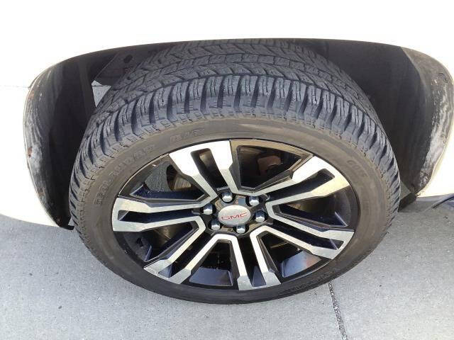 2012 GMC Yukon XL SLT