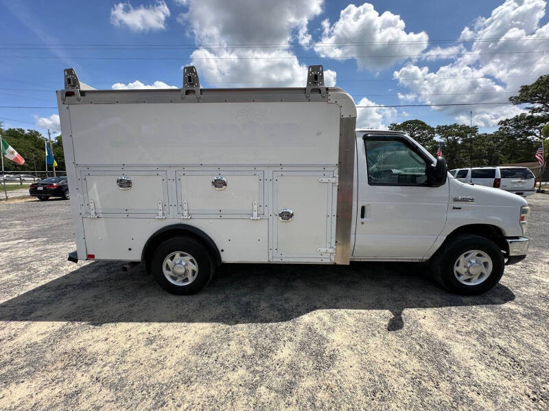 2013 Ford E-Series E-350 SD