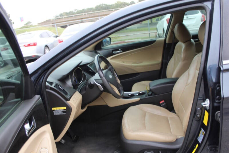 2013 Hyundai Sonata Limited photo 15