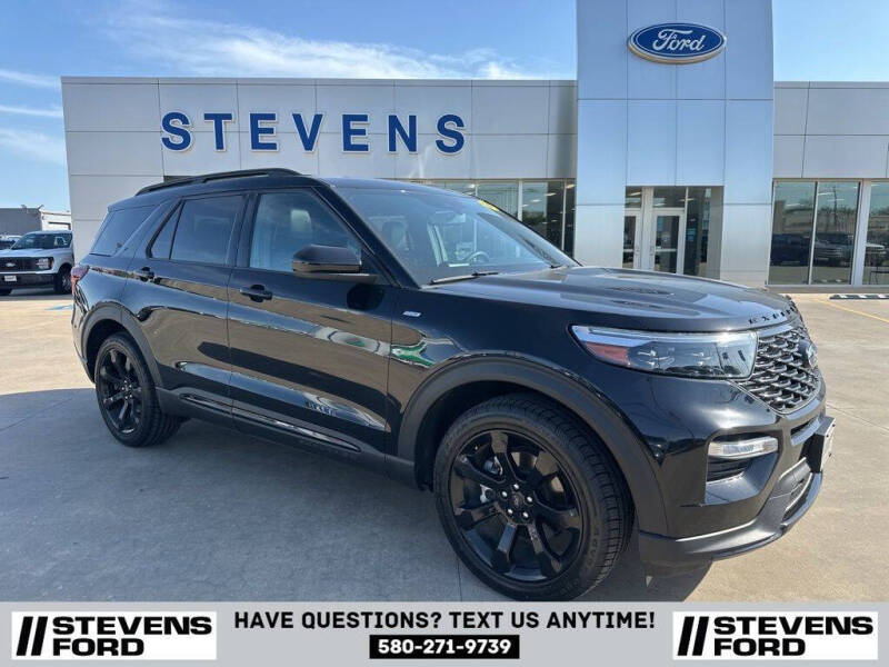 2024 Ford Explorer ST-LINE's photo