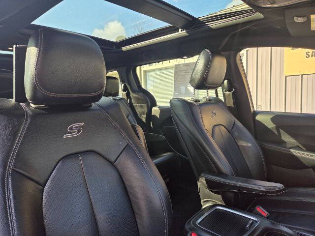 2018 Chrysler Pacifica Touring L Plus