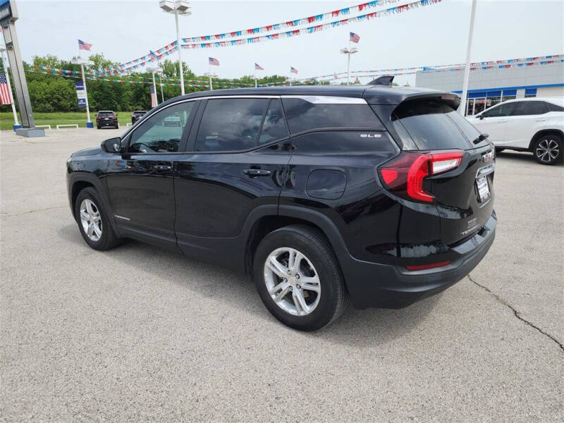 Used 2022 GMC Terrain SLE with VIN 3GKALMEV0NL115185 for sale in Claremore, OK