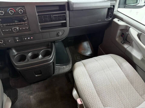 2013 Chevrolet Express LT 3500