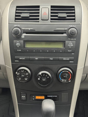 2010 Toyota Corolla LE