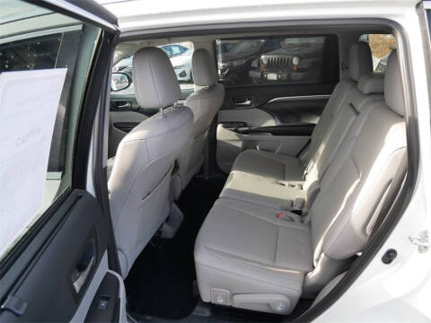 2019 Toyota Highlander Limited Platinum