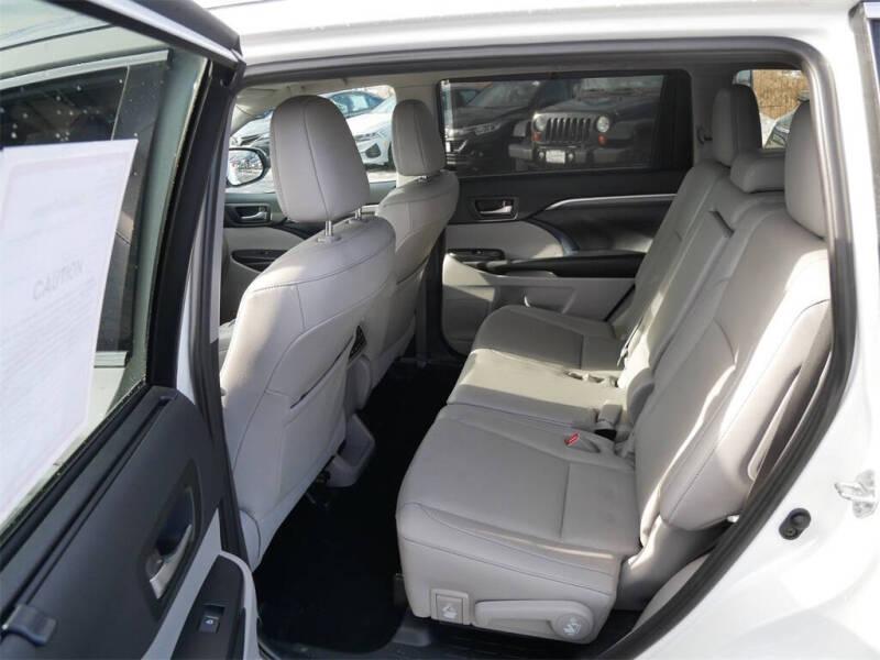 2019 Toyota Highlander Limited Platinum