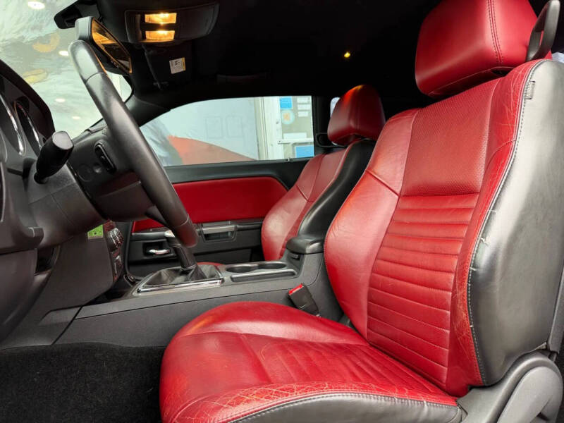 2013 Dodge Challenger R/T Classic