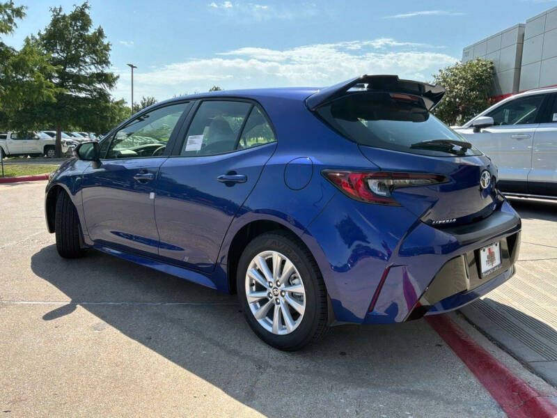 2026 Toyota Corolla Hatchback SE