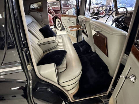 1954 Rolls-Royce Silver Dawn