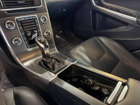 2016 Volvo V60 T5 Drive-E Premier