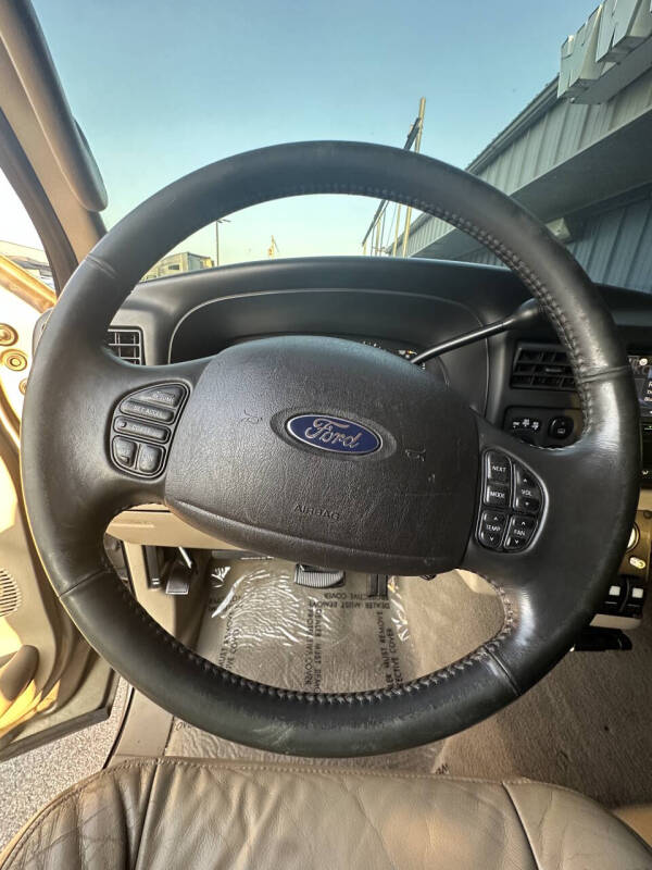 2005 Ford Excursion Limited