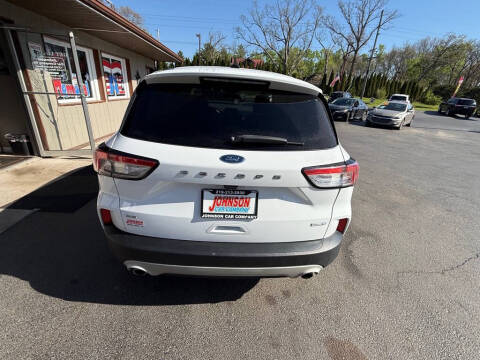 2020 Ford Escape SE